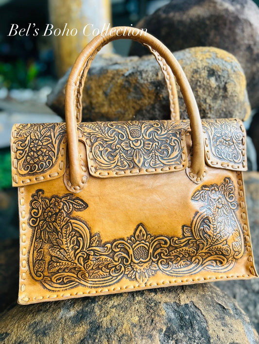 The Sierra Tote - Tan & Black